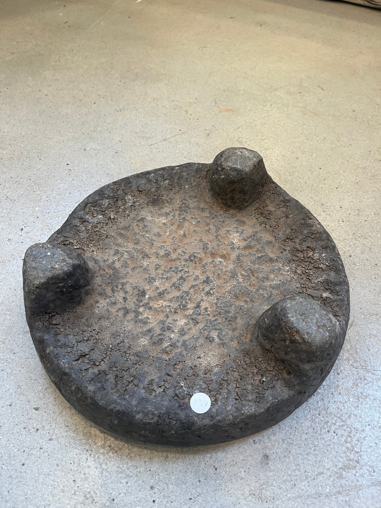 Vintage Stone Chapati Riser