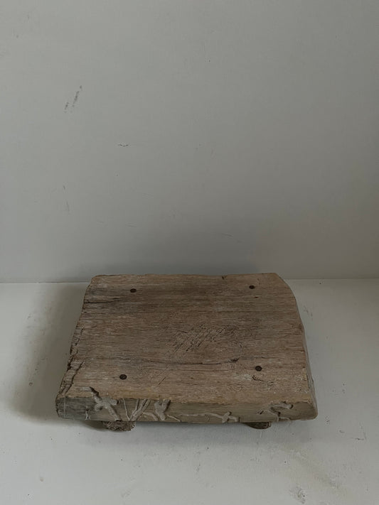 Vintage Bleached Bajot Riser III