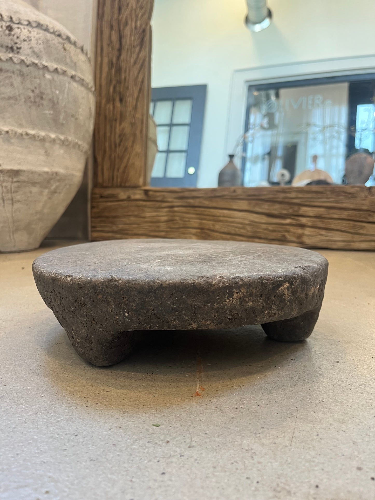 Vintage Stone Chapati Riser