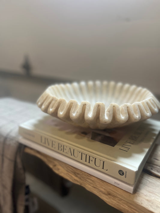 Marble ruffle bowl