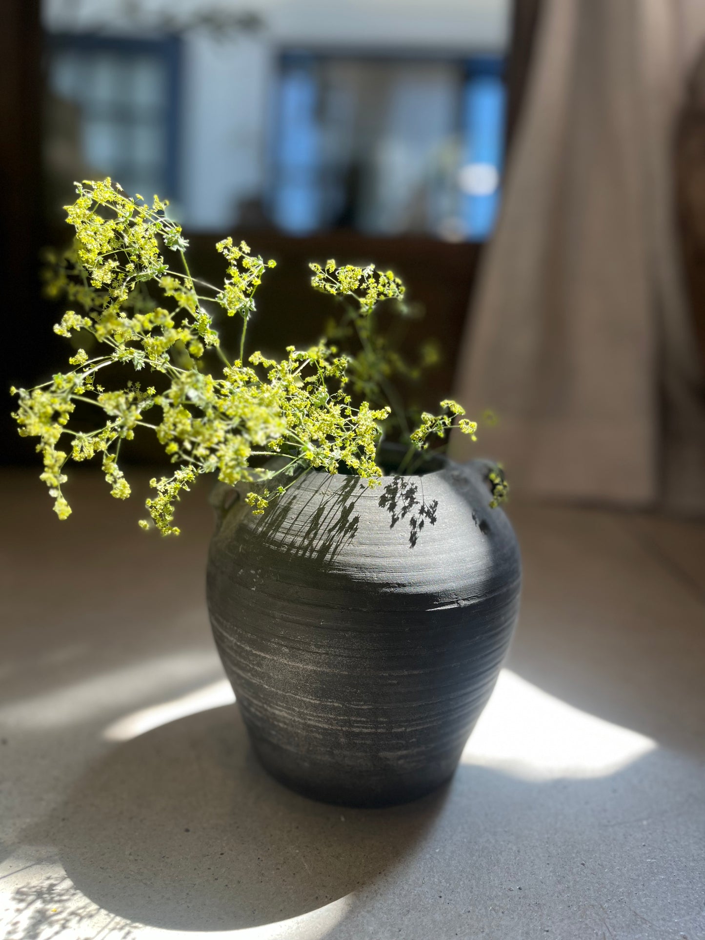 Calypso charcoal small 2 eared pot