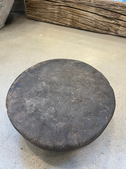 Vintage Stone Chapati Riser