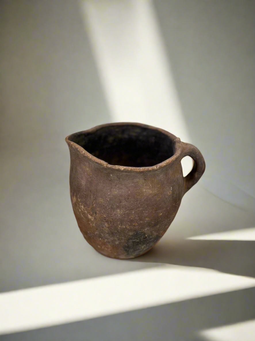 Paloma antique Turkish water vessel
