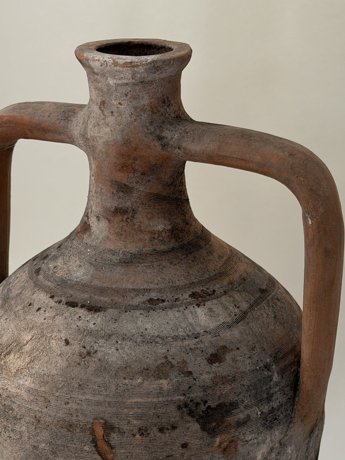 Amphora Jar - Grandscale III
