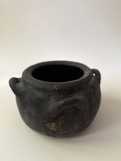 Rare 4 Handled Erzurum Pot