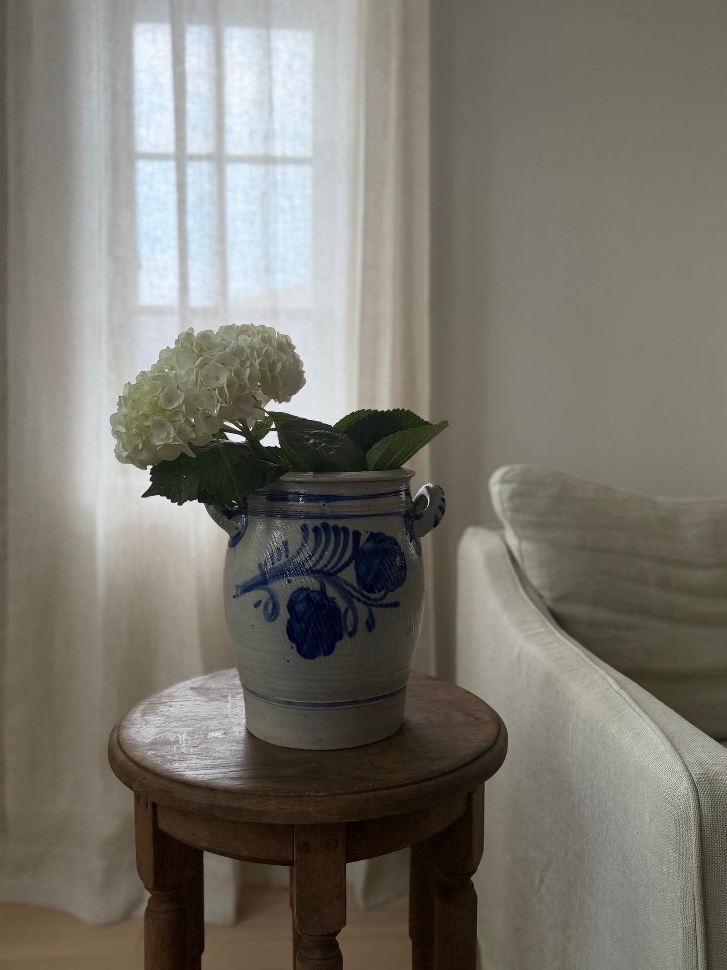 Handled Alsace Jar