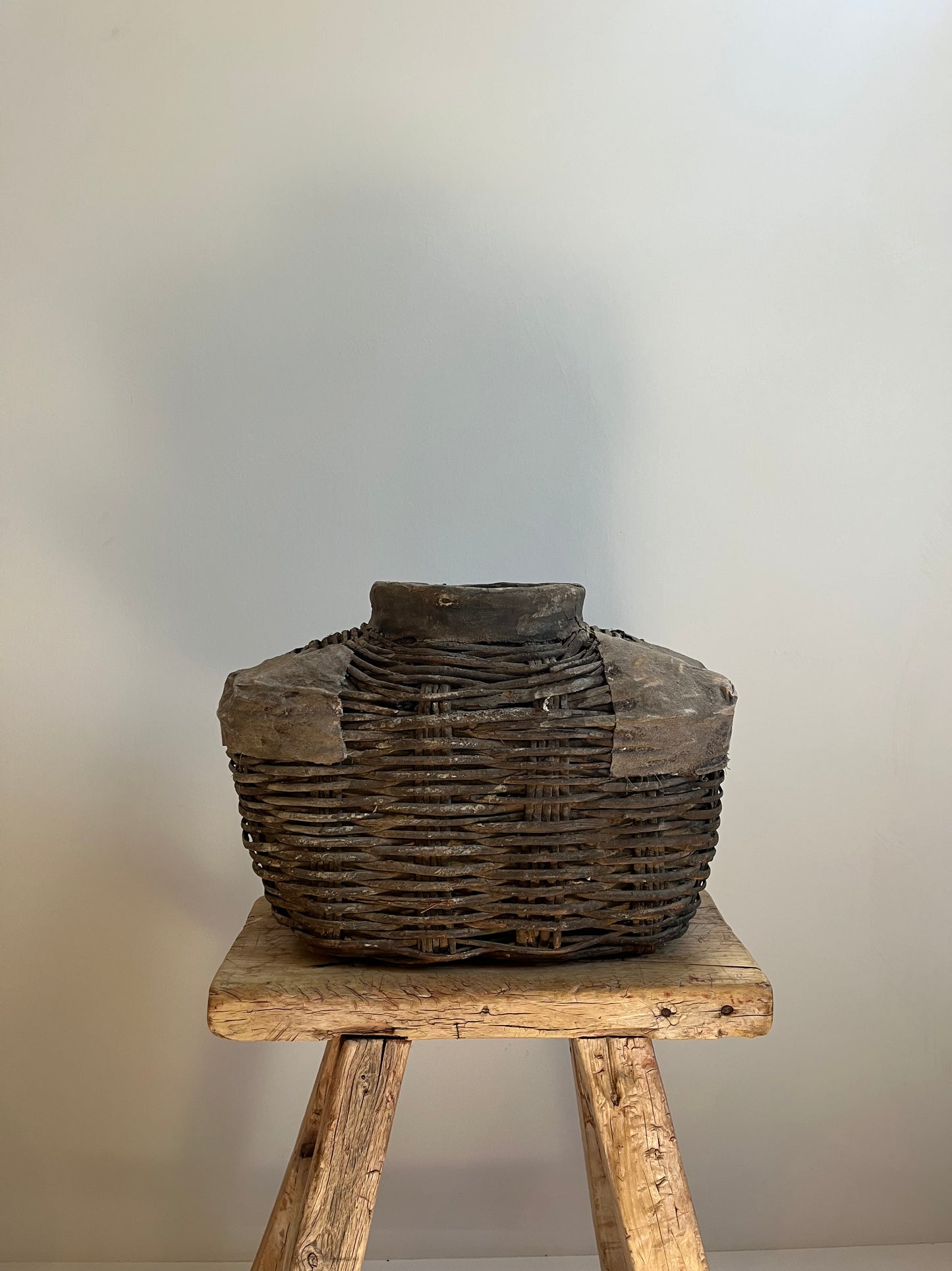 Vintage Oil Basket No. 001