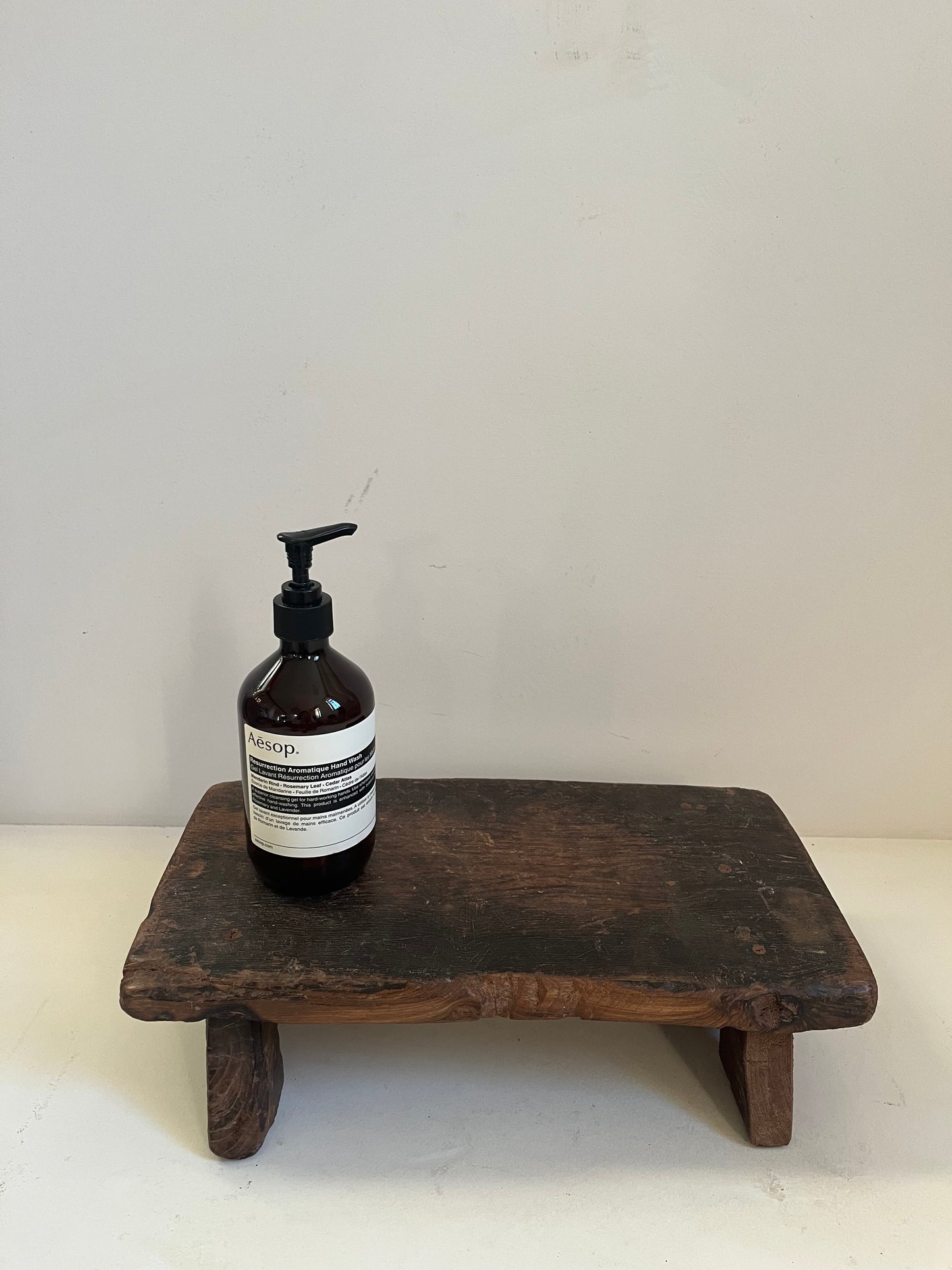 Vintage Stained Wood Bajot Riser II