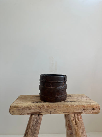 Antique Iron Pot, XS No. 001