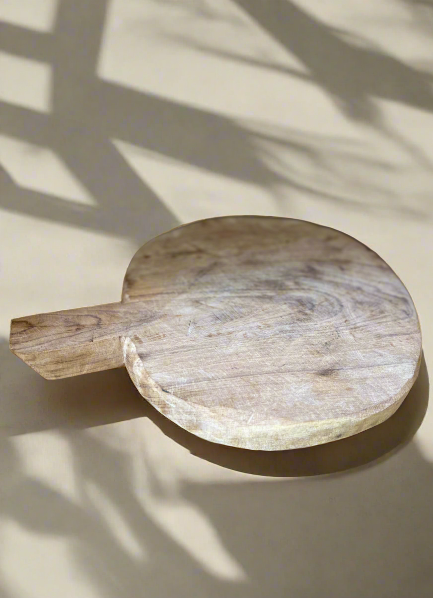 Vintage wood riser, bleached