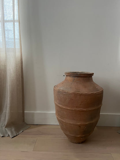 Belted Olive Pot II