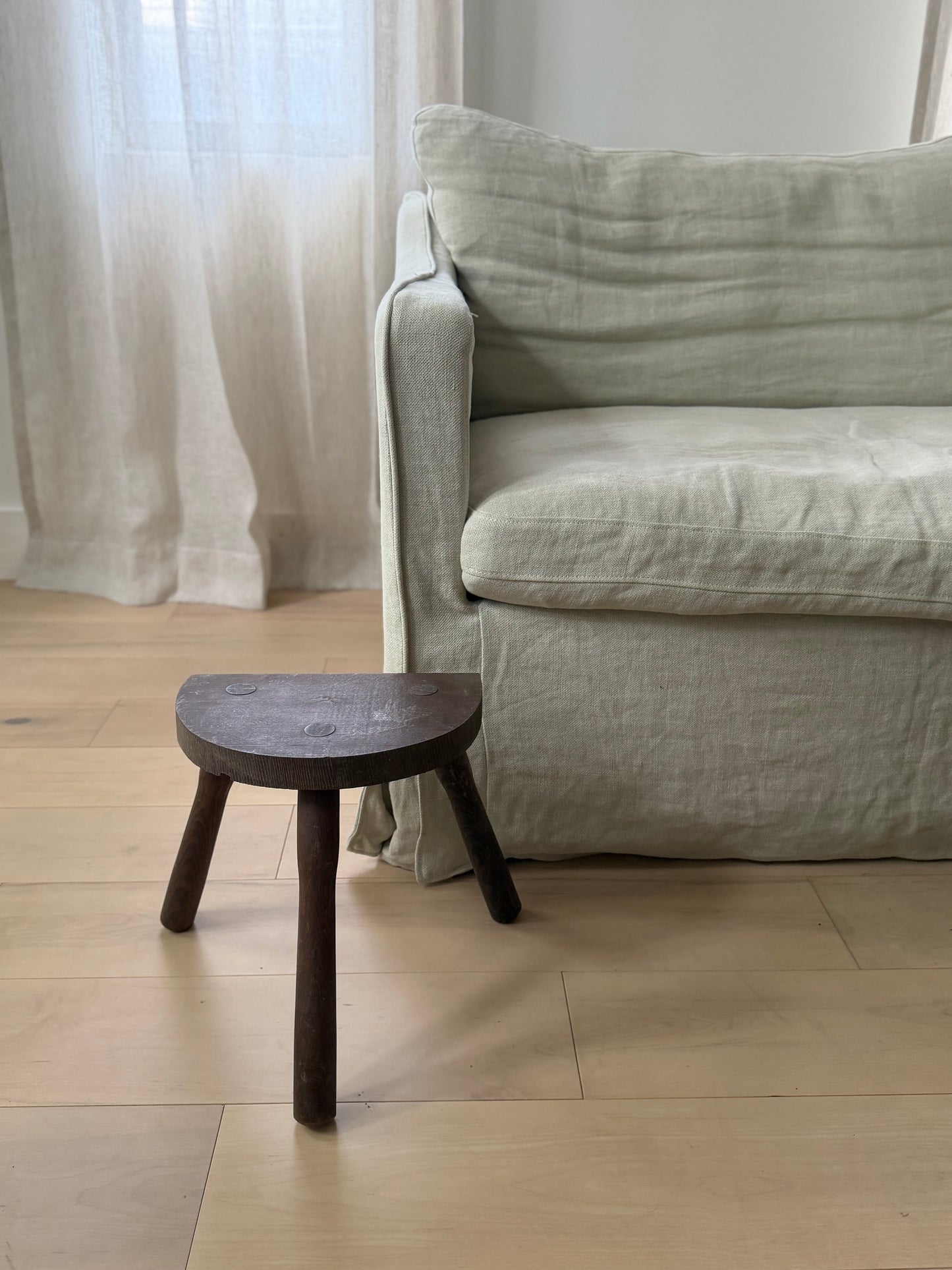 Demi Lune Milking Stool - Dark