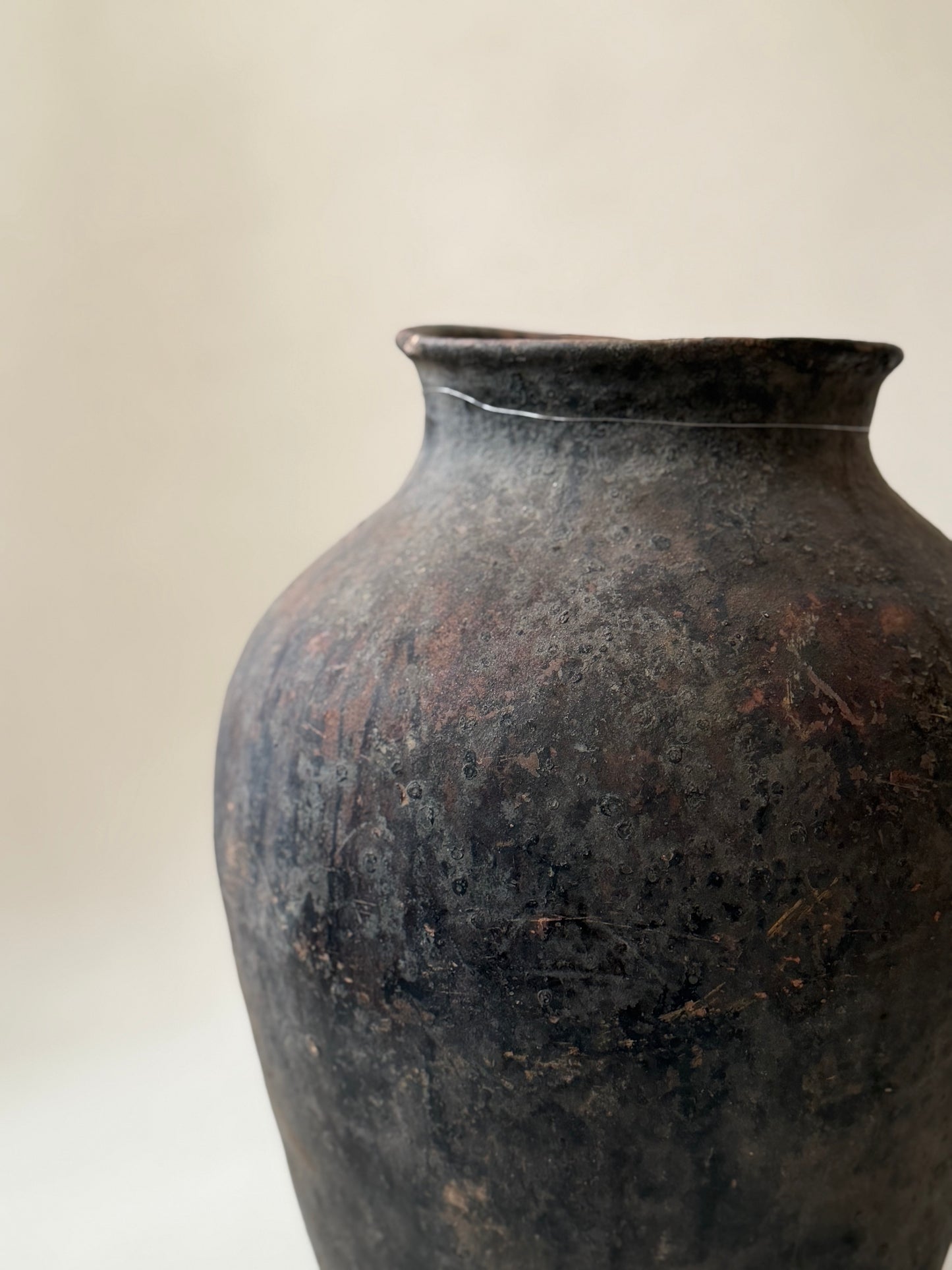 Heirloom Black Anatolian Vessel