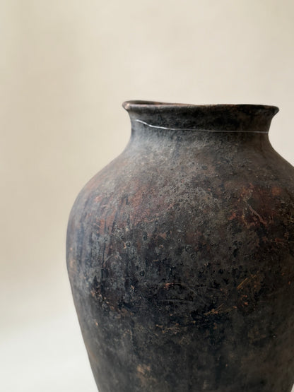 Heirloom Black Anatolian Vessel