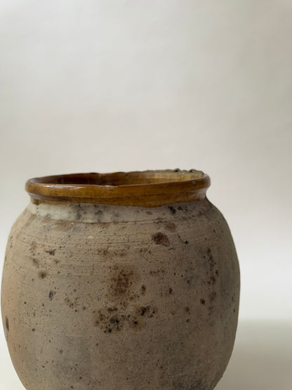Handleless Confit Pot