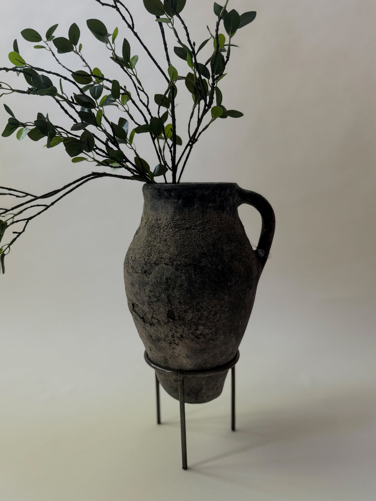 Uraltu Jug - Black