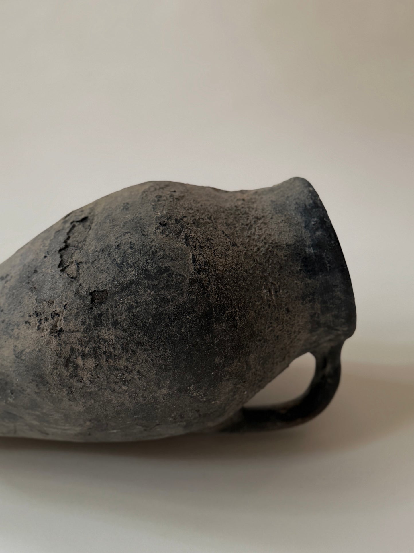 Uraltu Jug - Black