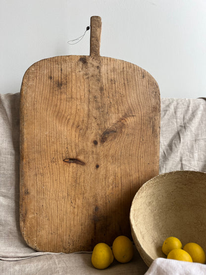 Vintage Breadboard, Medium No 015
