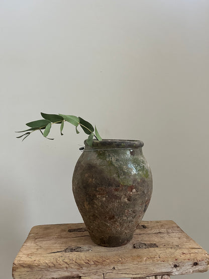 Handleless Konya Pot