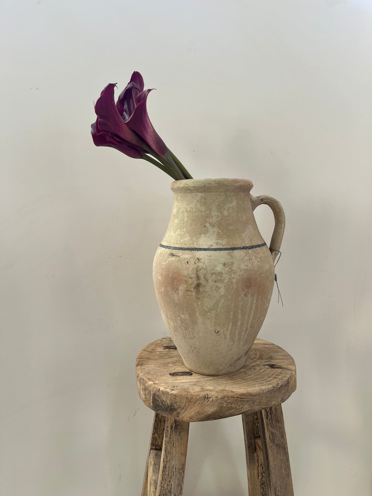 Medium Vintage Line Avanos Vase I
