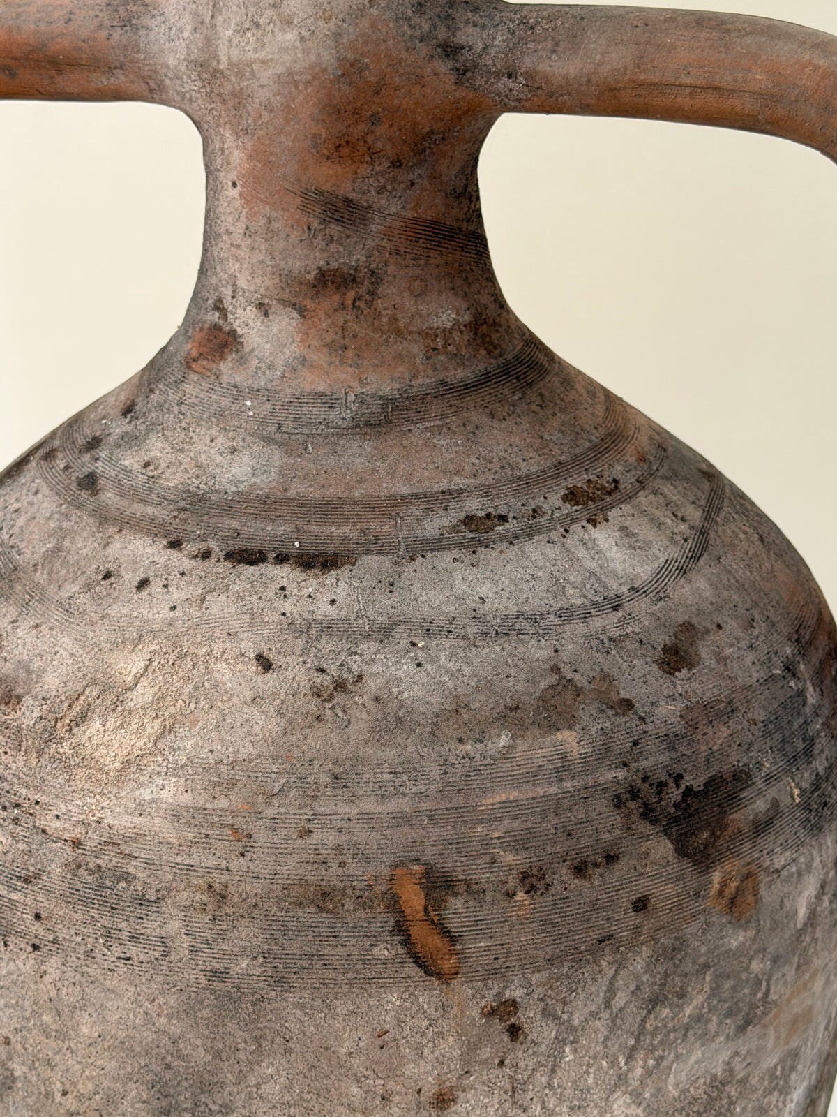 Amphora Jar - Grandscale III