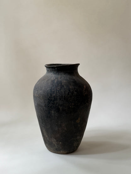 Heirloom Black Anatolian Vessel