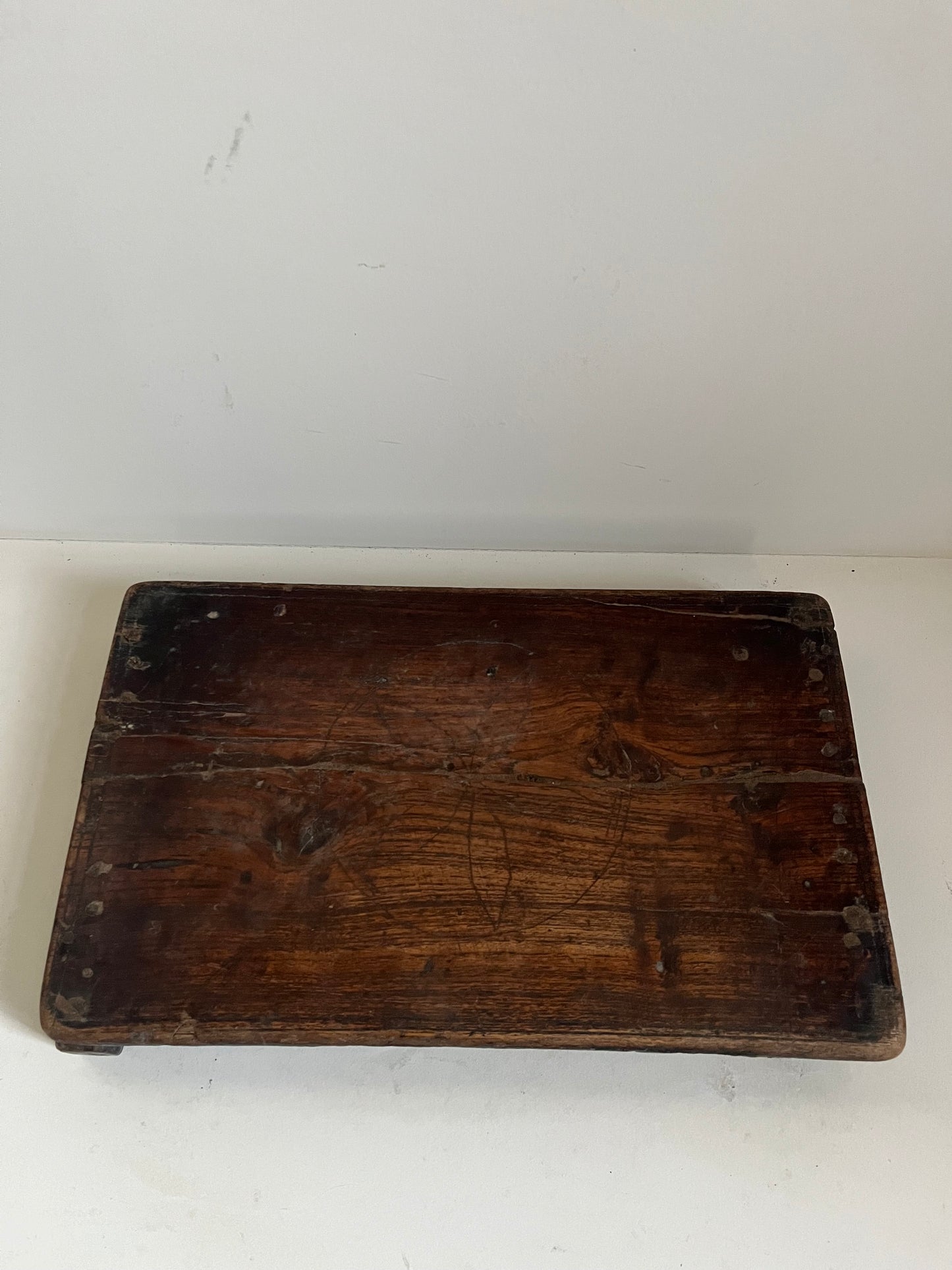 Vintage Stained Wood Bajot Riser VI