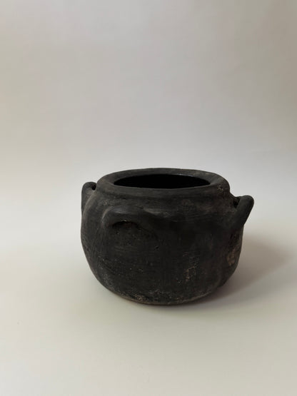 Rare 4 Handled Erzurum Pot