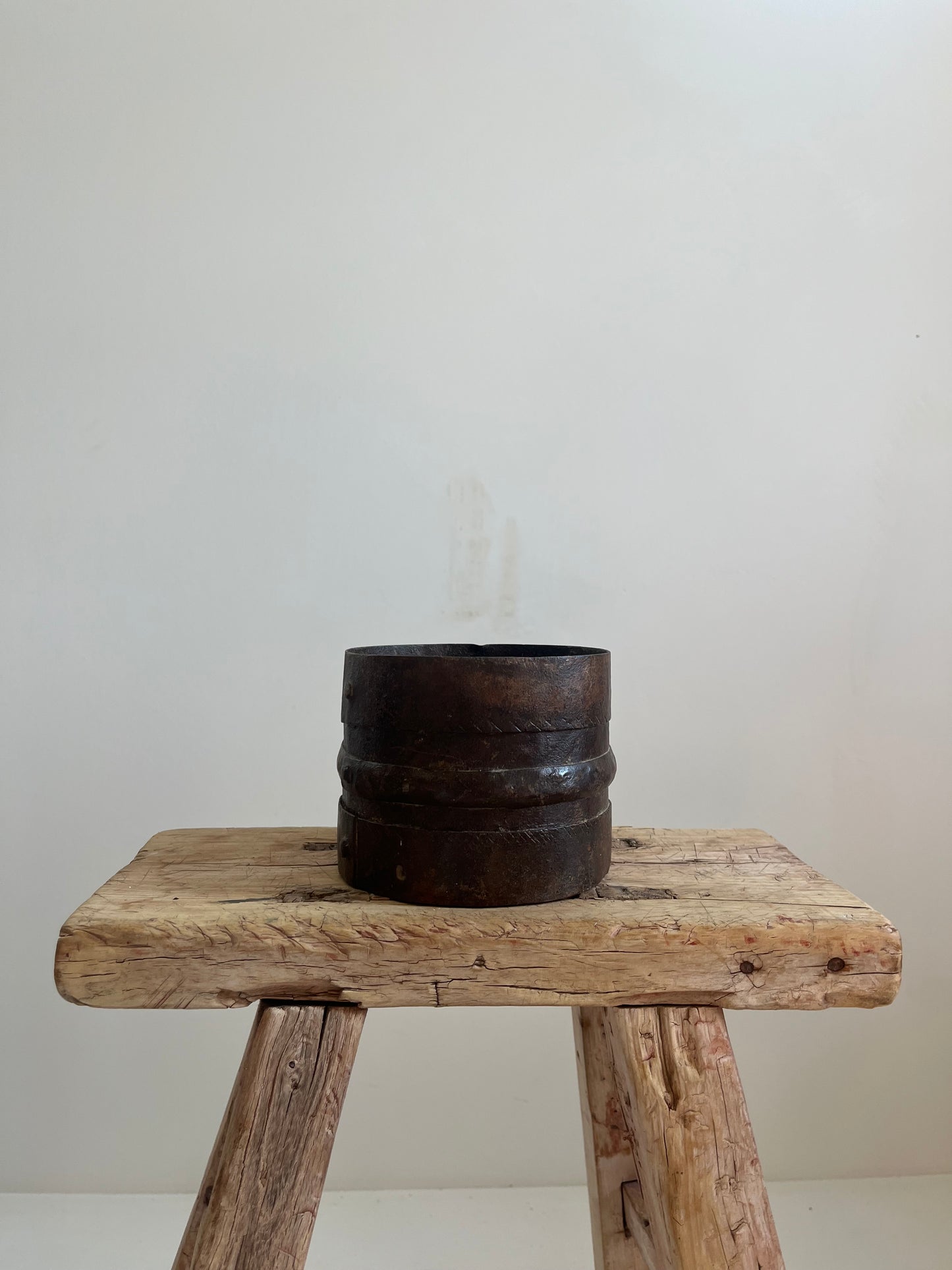 Antique Iron Pot, XS No. 002