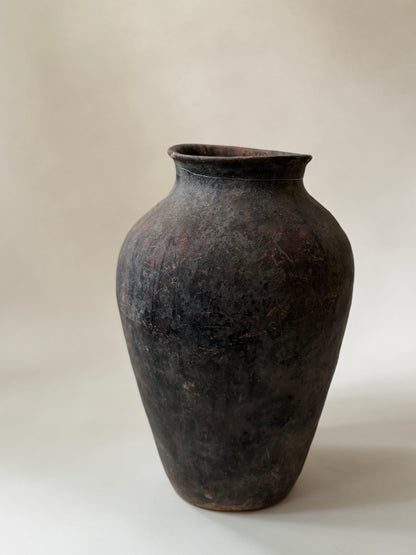 Heirloom Black Anatolian Vessel