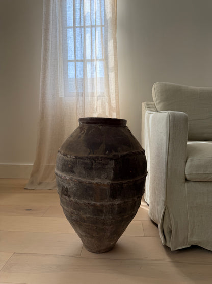 Belted Olive Pot II
