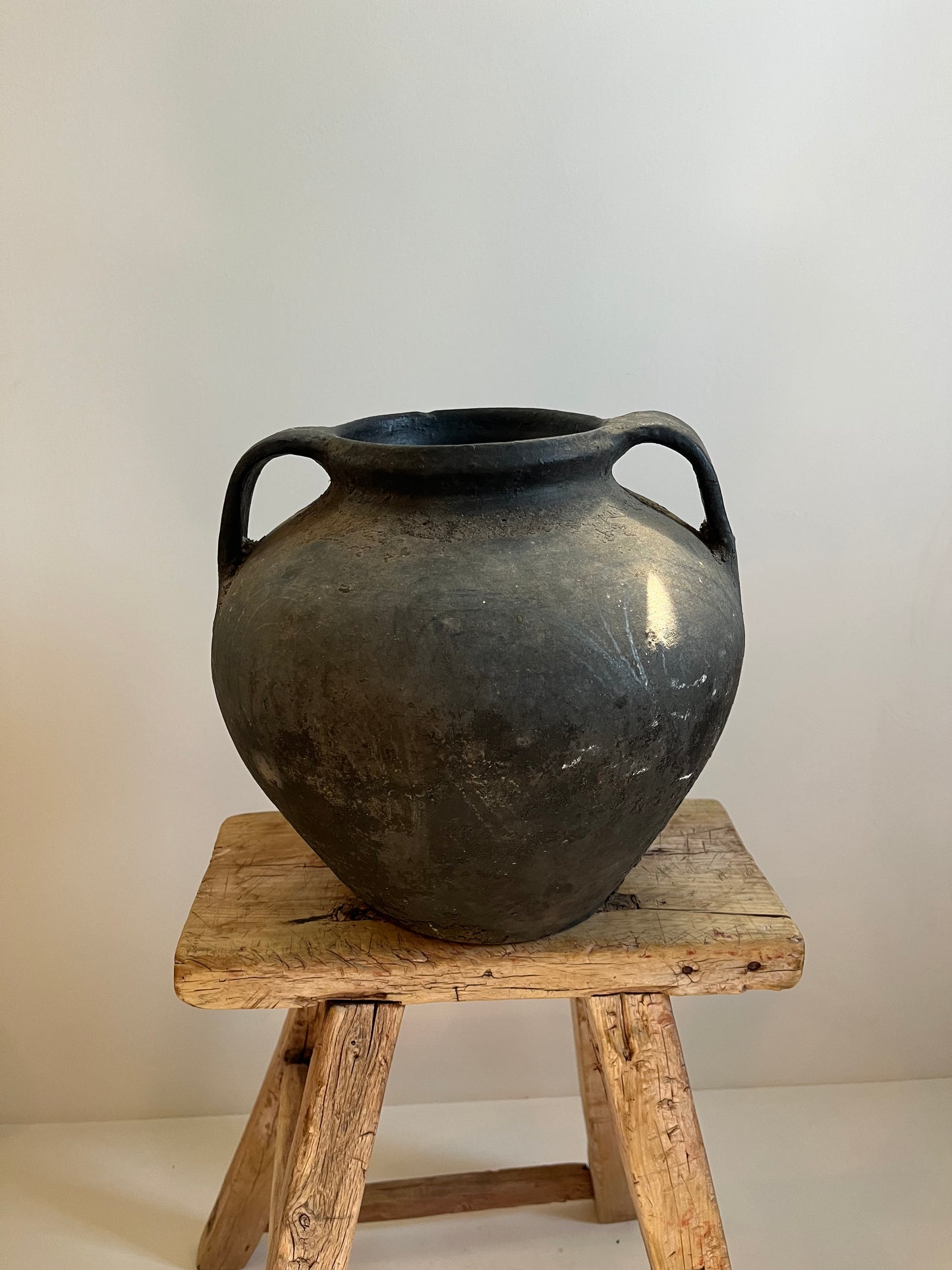 Antique Moldovan Pot No. 004