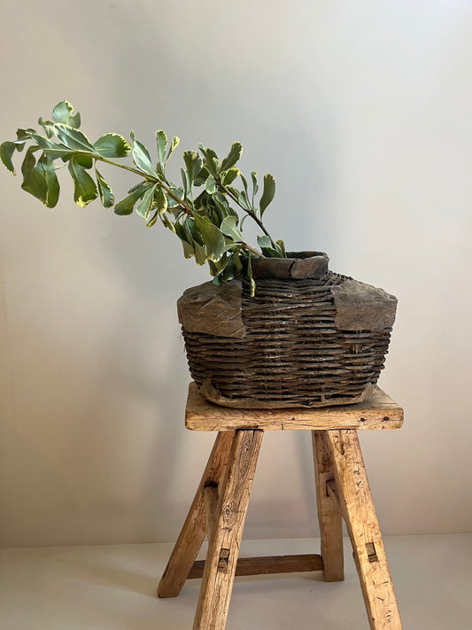 Vintage Oil Basket No. 001