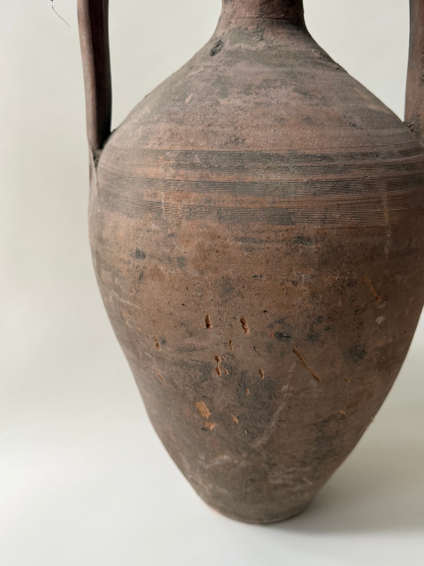 Amphora Jar - Grand Scale