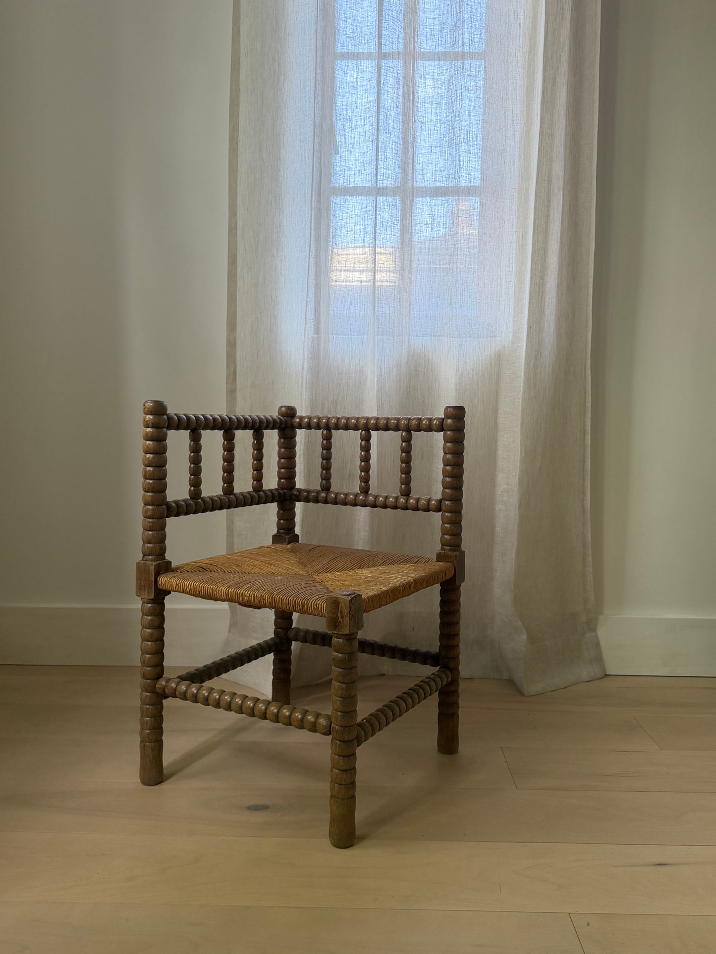 French Bobbin Corner Chair