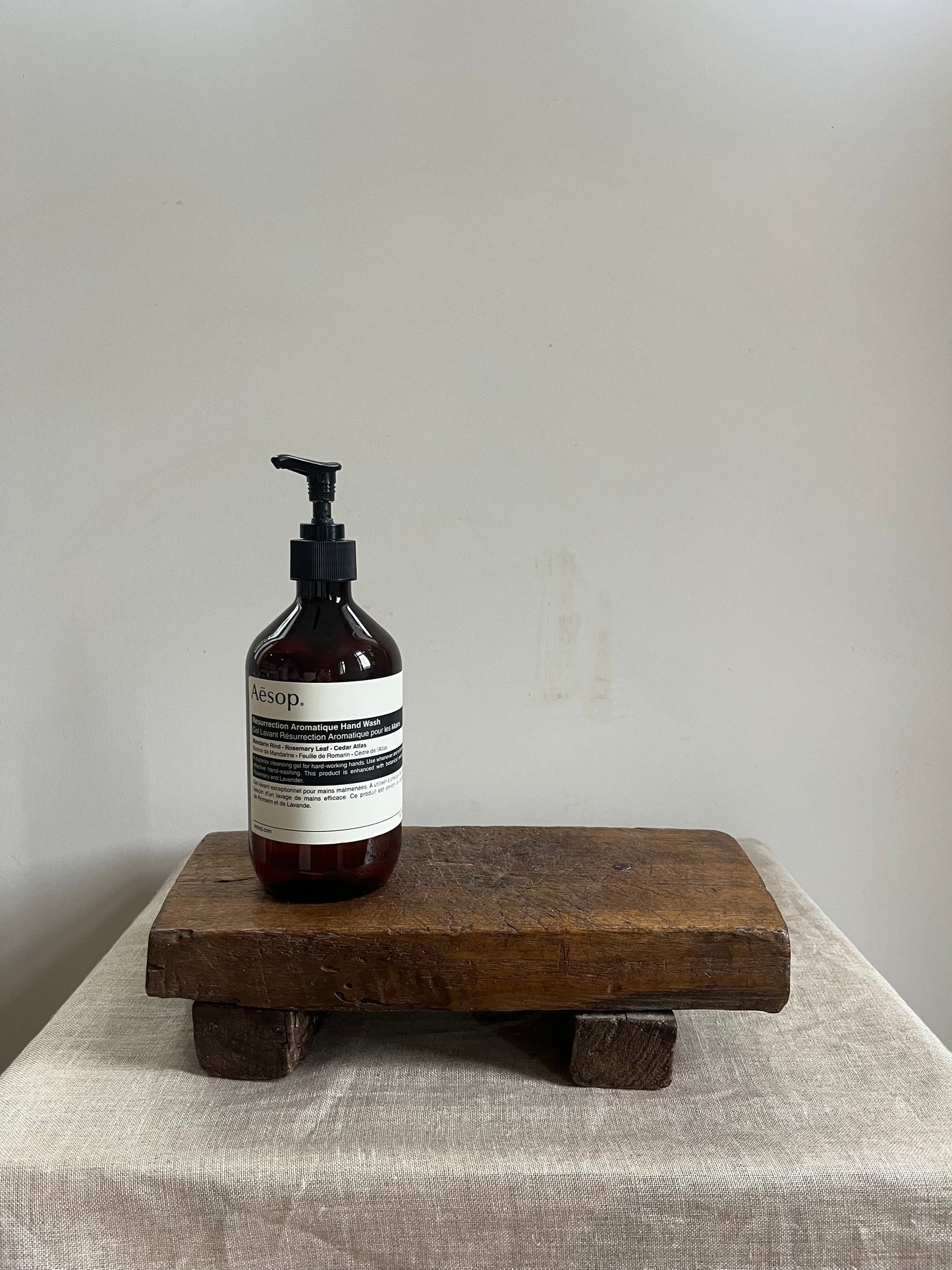 Vintage Stained Wood Bajot Riser X