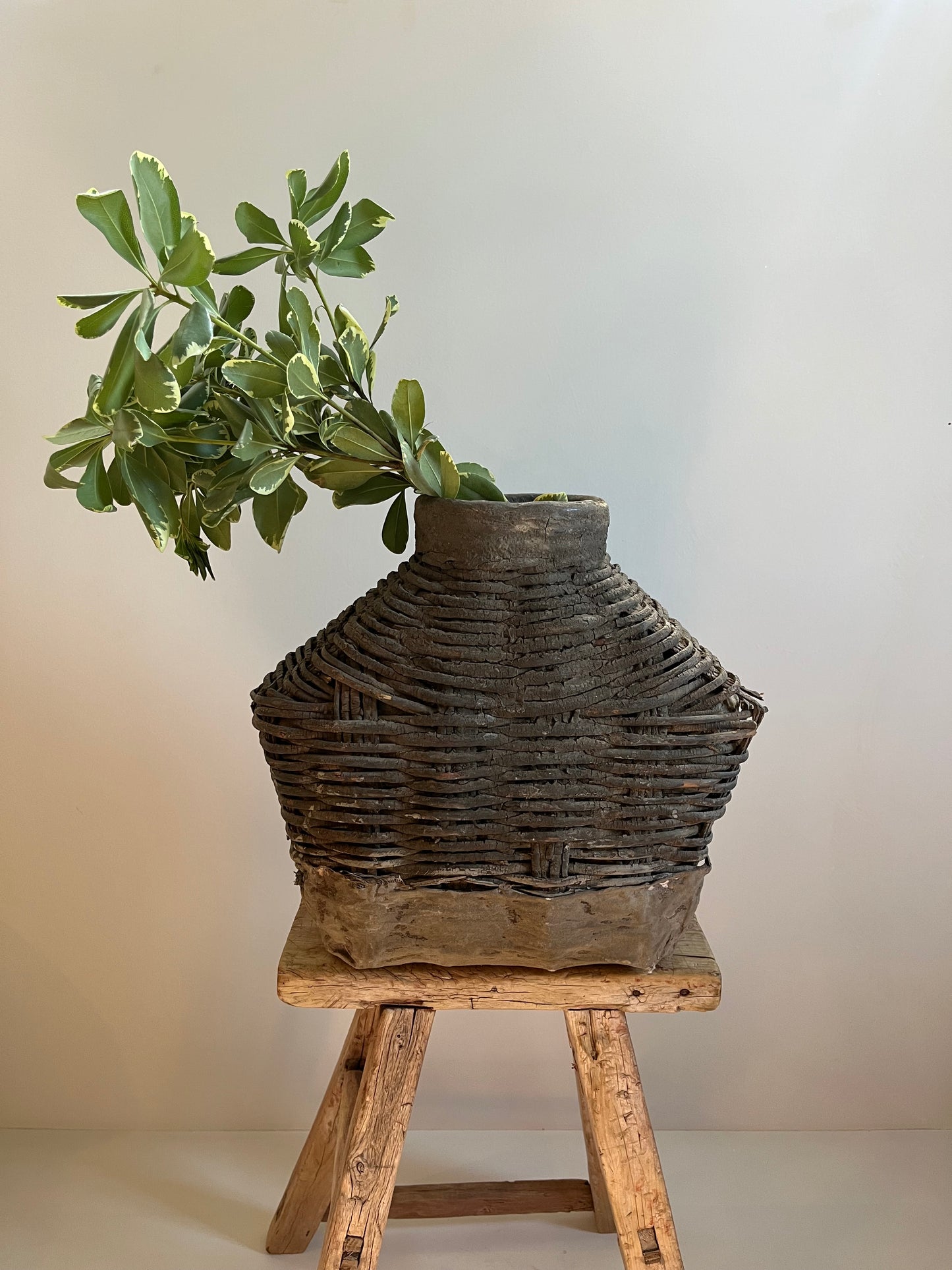 Vintage Oil Basket No. 002