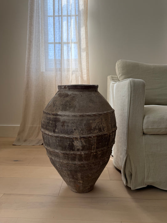 Belted Olive Pot II