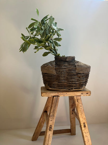 Vintage Oil Basket No. 001
