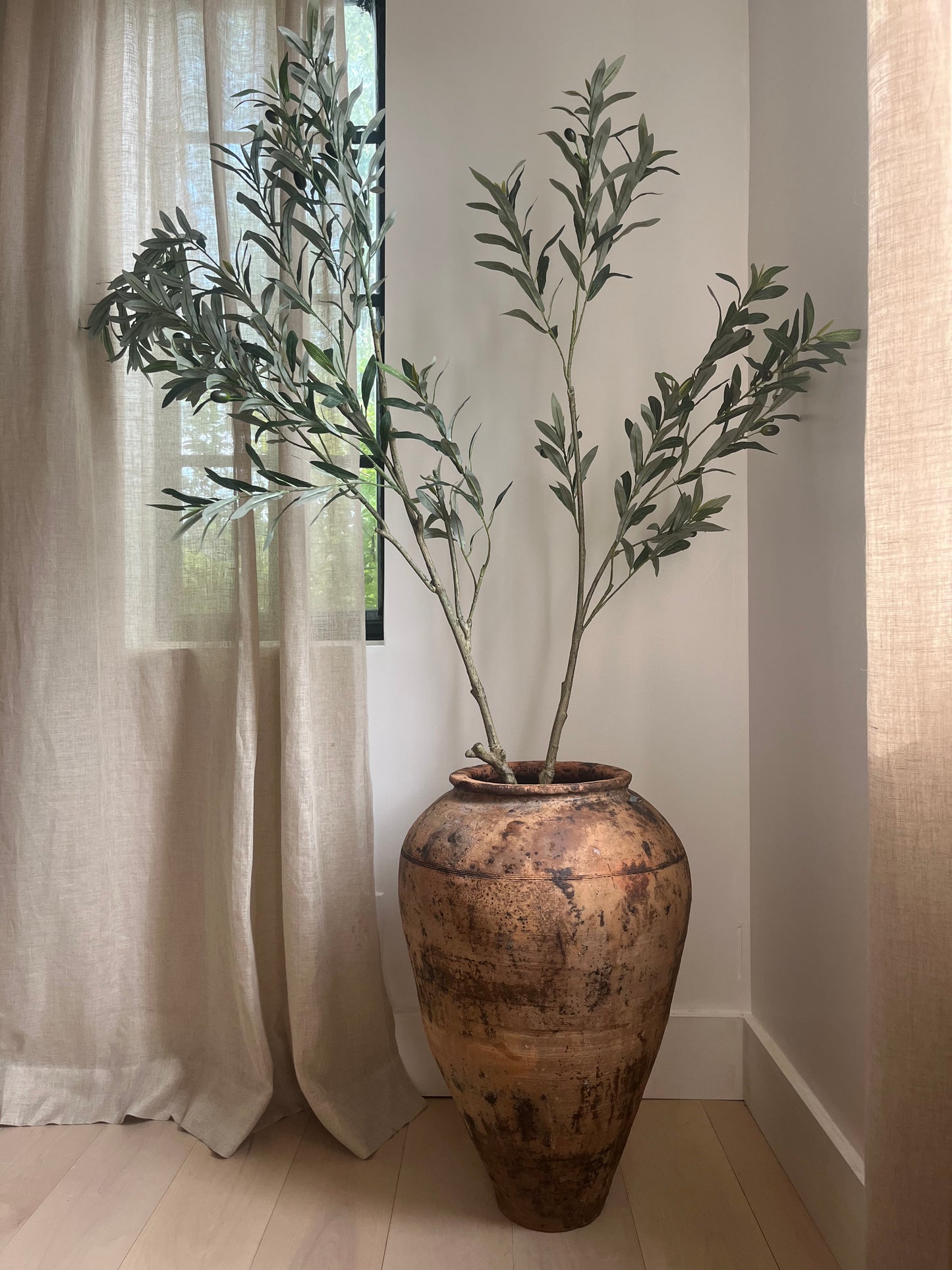 Vintage Olive Pot, No. 005