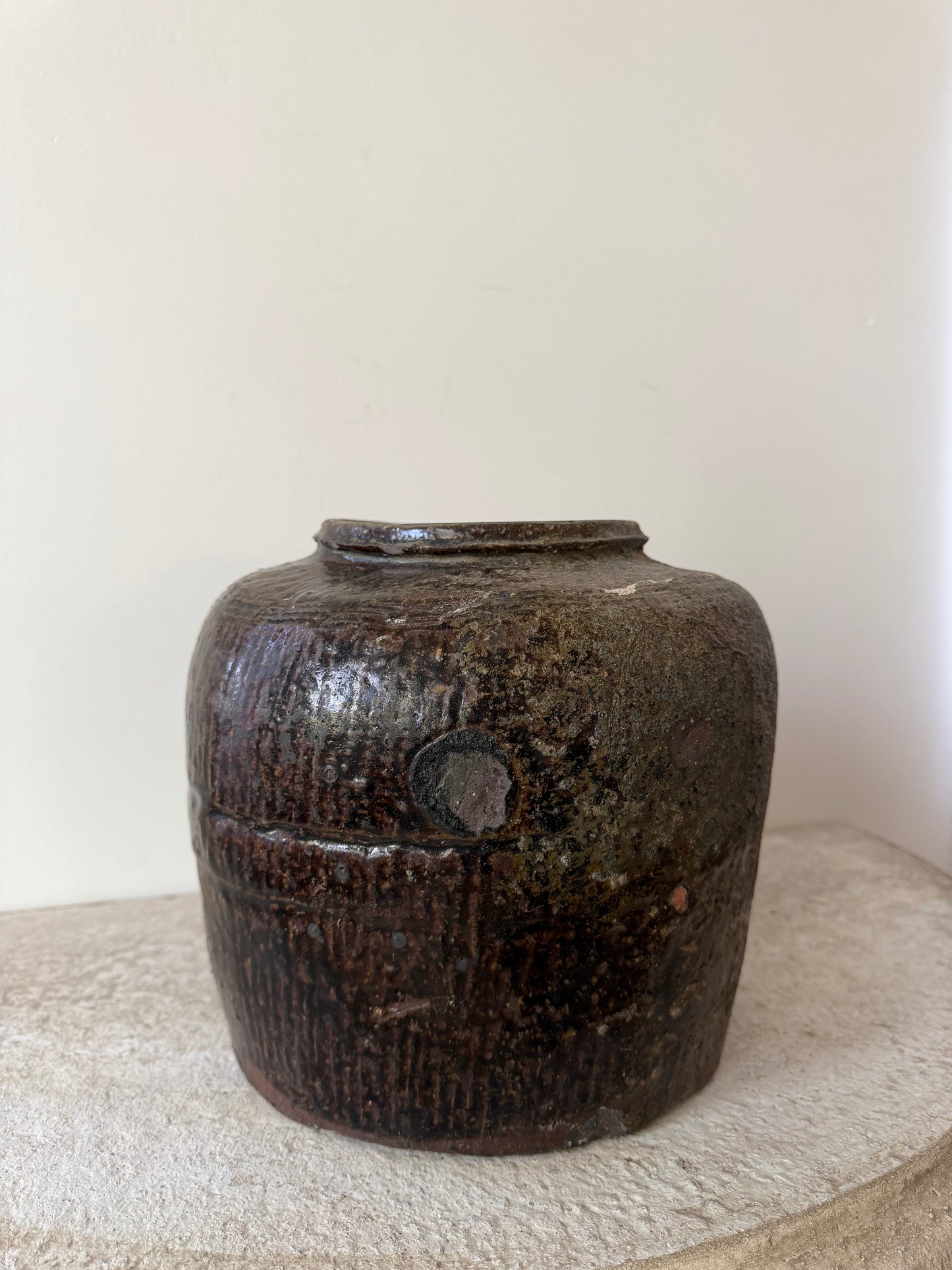 Brown Glaze Rice Wine Vessel