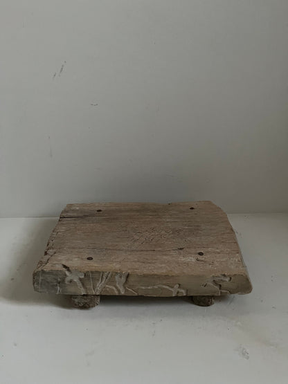 Vintage Bleached Bajot Riser III