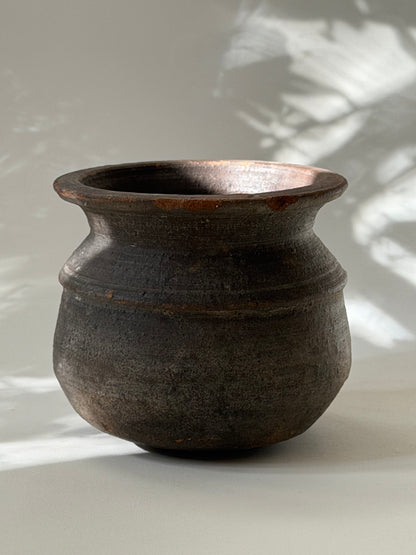 Petite Clay Pot - IV