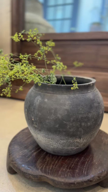 Vintage Cunmin pot, small